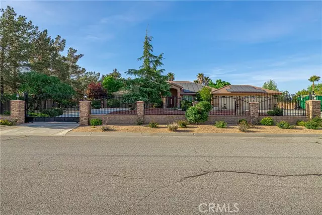 4023 Derby CIR, Lancaster, CA 93536