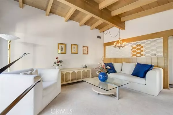 Valley Glen, CA 91606,6048 Wilkinson AVE