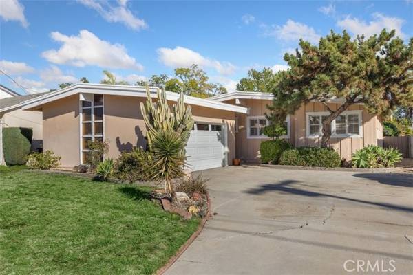 6048 Wilkinson AVE, Valley Glen, CA 91606