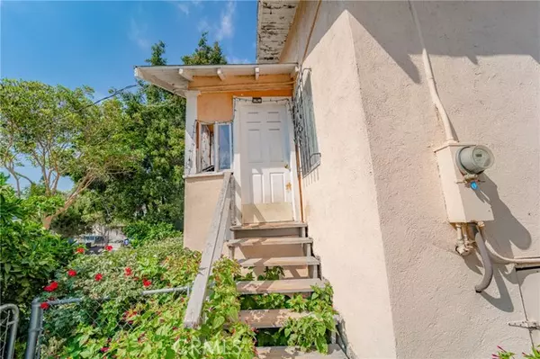 Los Angeles, CA 90026,213 N Westlake AVE