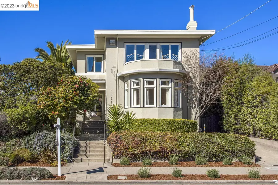 6221 Chabot Rd, Oakland, CA 94618