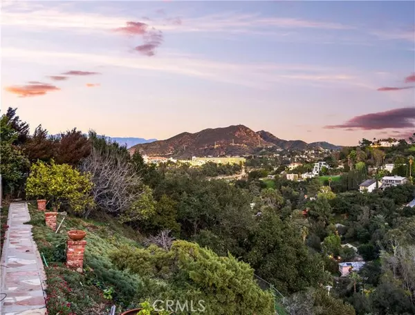 Studio City, CA 91604,10806 Alta View DR