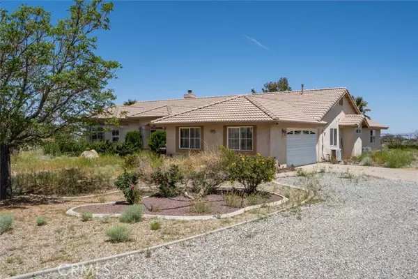 Phelan, CA 92371,8809 Wolf DR