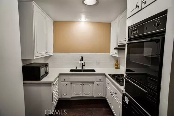 Newhall, CA 91321,19149 Avenue Of The Oaks C