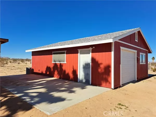 Landers, CA 92285,60788 Reche RD