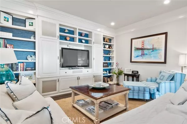 Newport Beach, CA 92661,1514 E Oceanfront