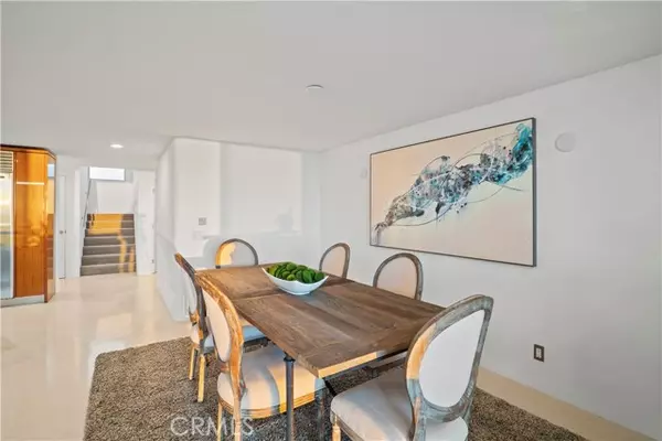 Oxnard, CA 93035,3863 Ocean DR