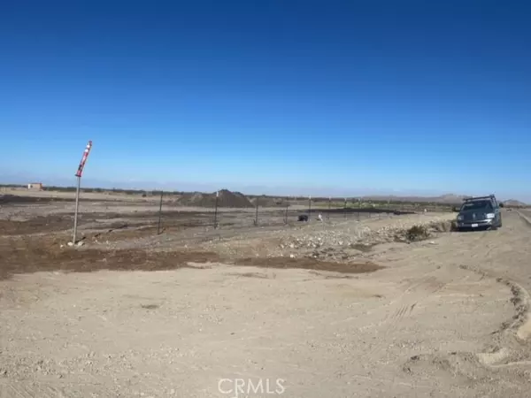 Sun Village, CA 93546,0 Vac/Longview Road Pav /Vic Ave