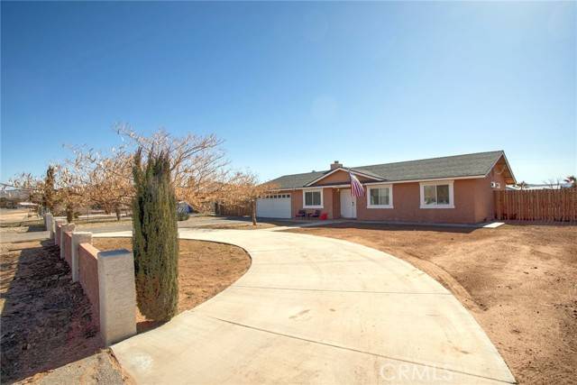 22149 Flathead RD, Apple Valley, CA 92307