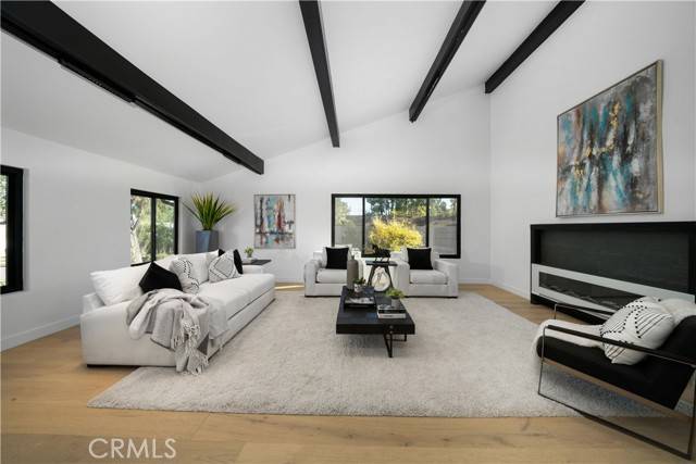 Encino, CA 91316,17200 Luverne PL