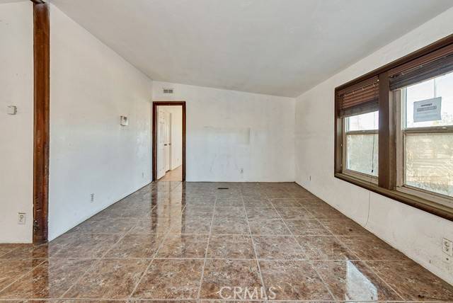 Rosamond, CA 93560,1268 100th ST