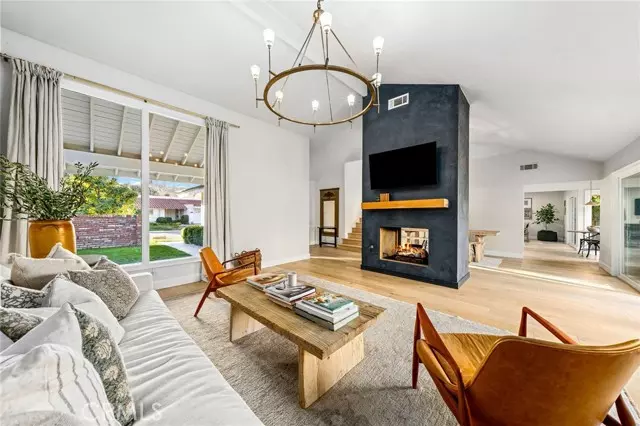 Westlake Village, CA 91361,1692 Camberwell PL
