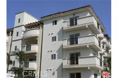 Los Angeles, CA 90049,11848 Kiowa AVE PH4