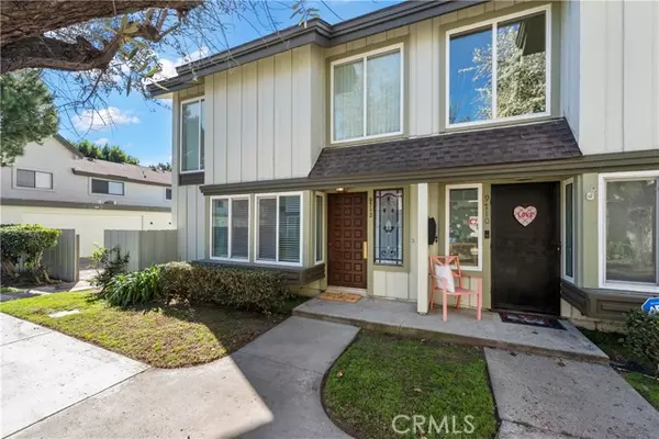 South Gate, CA 90280,9712 Karmont AVE