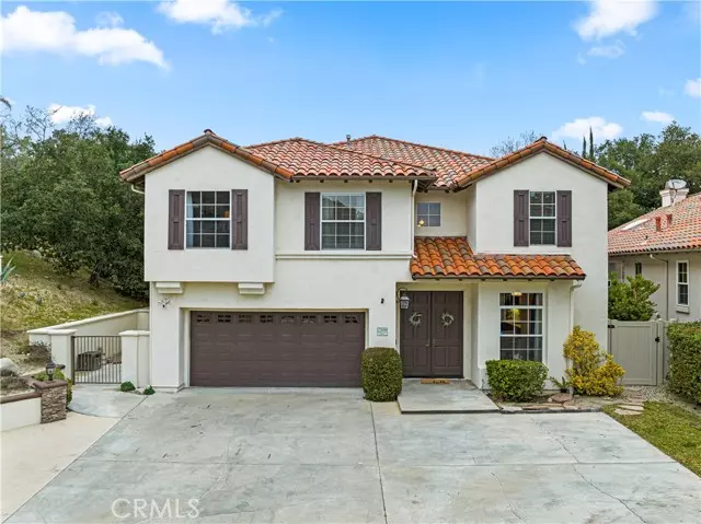 Newhall, CA 91321,23680 White Oak CT