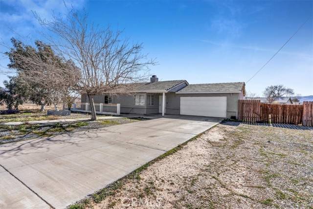 13051 Ojai RD, Apple Valley, CA 92308