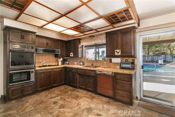 Woodland Hills, CA 91367,5630 Blanco AVE