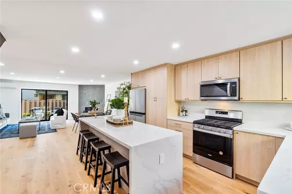 Santa Monica, CA 90401,1234 12th ST 5