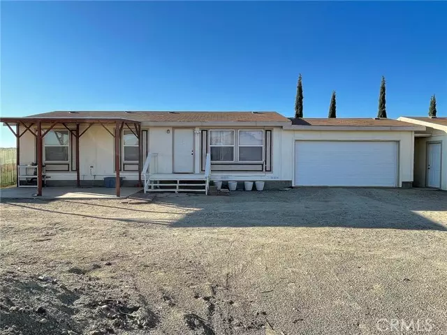 2285 Backus RD, Mojave, CA 93501