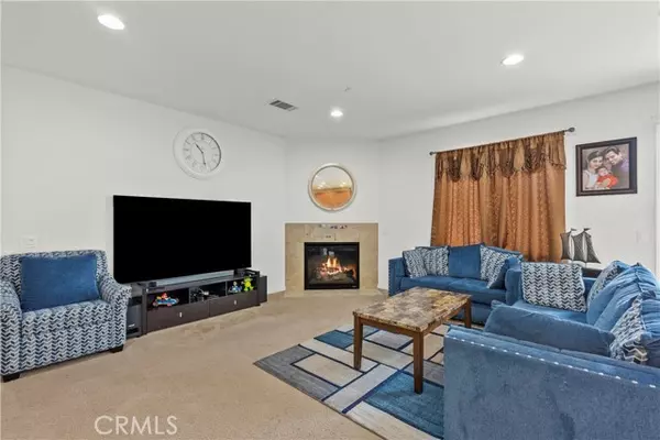 Lancaster, CA 93535,2054 E Jenner ST