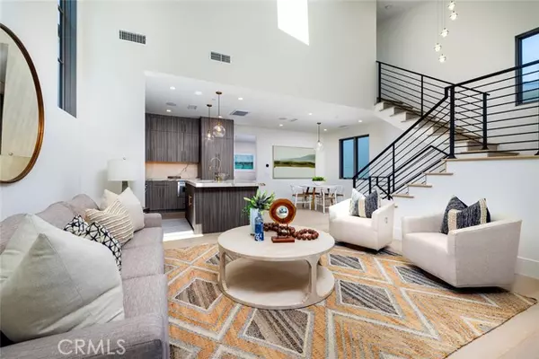 Corona Del Mar, CA 92625,419 1/2 Narcissus AVE