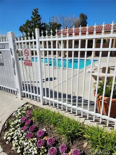 28146 Bobwhite CIR 62, Saugus, CA 91350