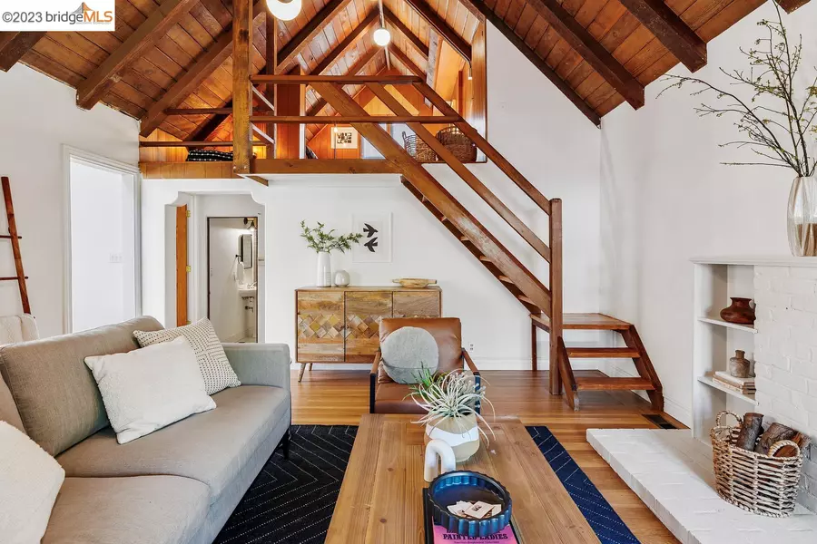 5832 Nottingham Dr, Oakland, CA 94611