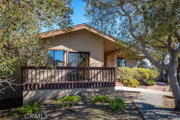 Cambria, CA 93428,5136 Hillcrest DR