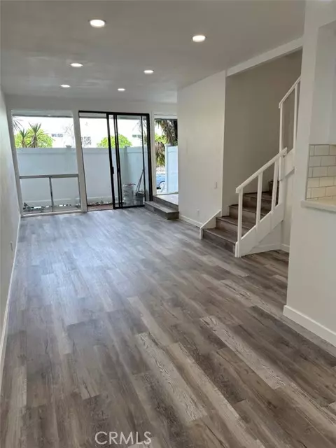 Encino, CA 91316,17838 Magnolia BLD