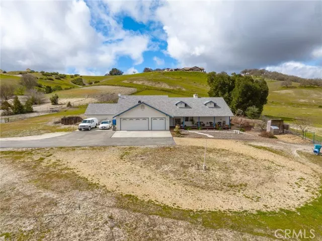 840 Climbing Tree LN, Templeton, CA 93465