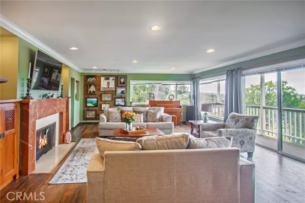 Studio City, CA 91604,3989 Sunswept DR