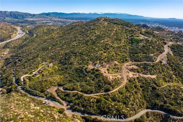 Simi Valley, CA 93063,1028 BOX CANYON RD