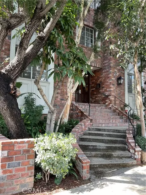 Los Angeles, CA 90024,1375 Kelton AVE 209