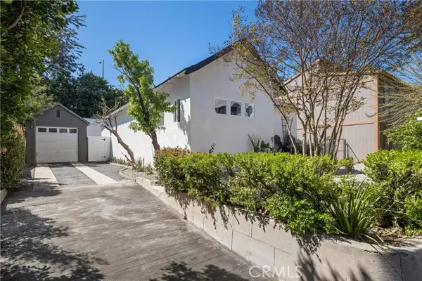 North Hollywood, CA 91602,10806 Sarah ST