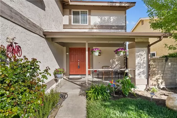 Saugus, CA 91350,27542 Camomile LN