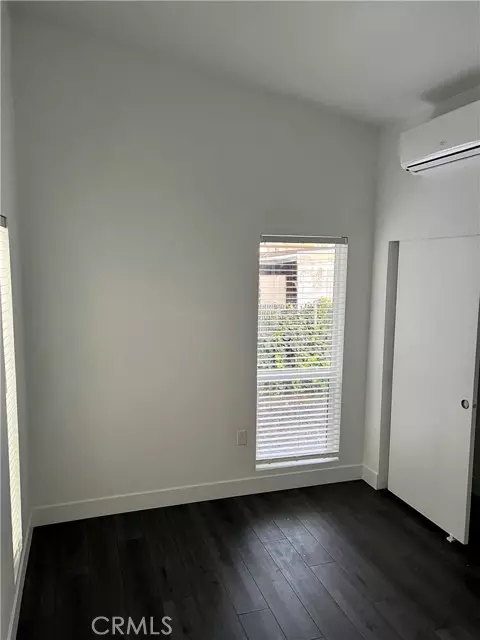 North Hollywood, CA 91605,12542 Vanowen ST 12544 3/4