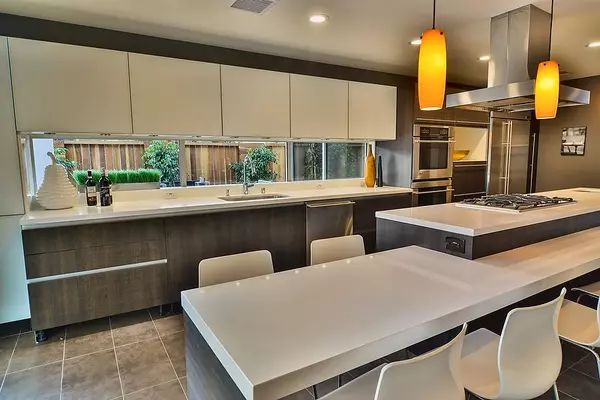 Encino, CA 91436,16518 Moorpark ST