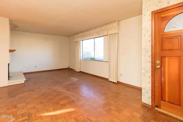 Newbury Park, CA 91320,450 Dena DR