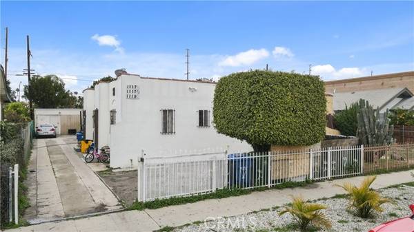 1117 W 58th PL, Los Angeles, CA 90044