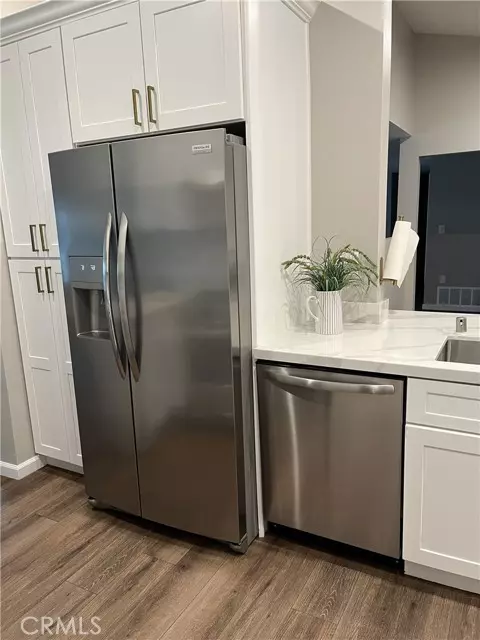 Woodland Hills, CA 91367,20848 Exhibit CT