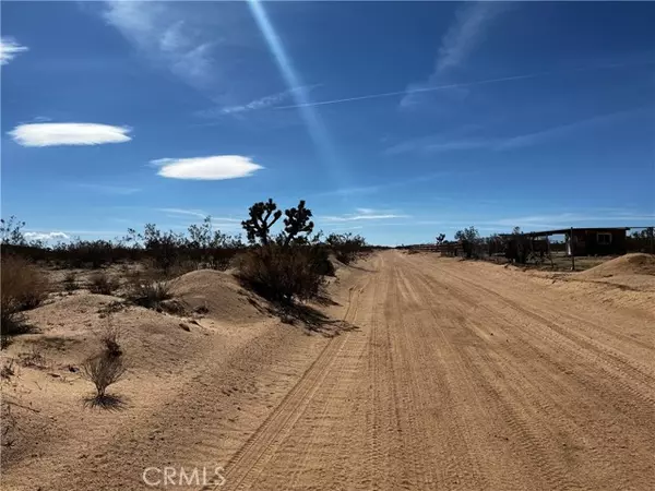 Landers, CA 92285,175 Rainbow RD