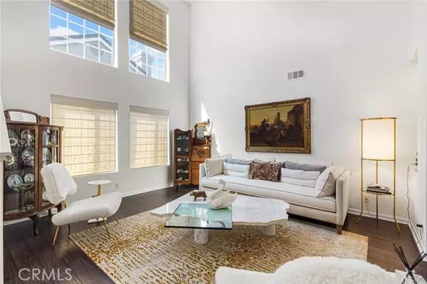 Oak Park, CA 91377,535 Bath CT