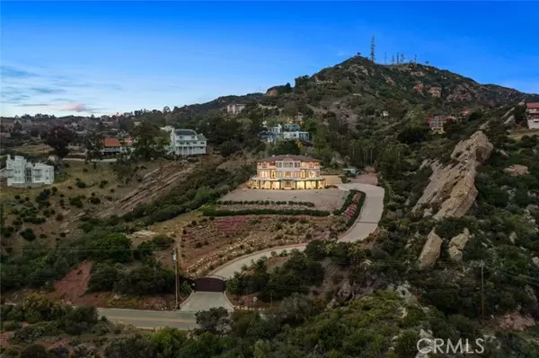 Malibu, CA 90265,24517 Piuma RD