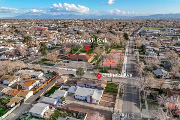 Lancaster, CA 93534,727 W Oldfield ST