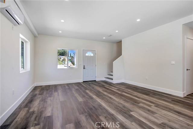 West Hills, CA 91307,24264 Highlander RD