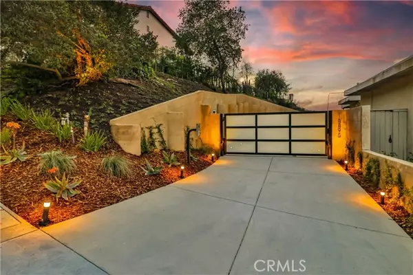 Encino, CA 91436,16895 Encino Hills Dr