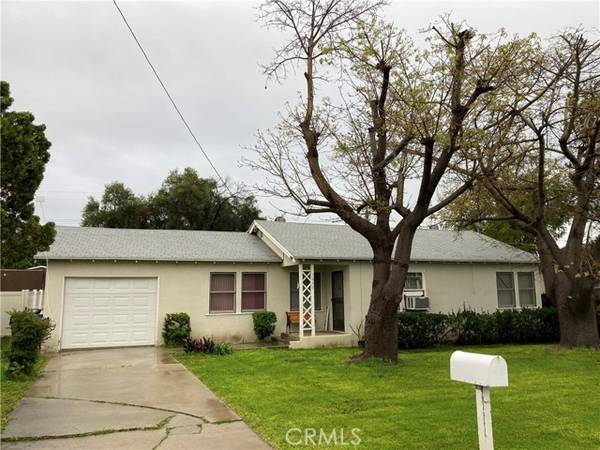 7433 Lillian LN, Highland, CA 92346