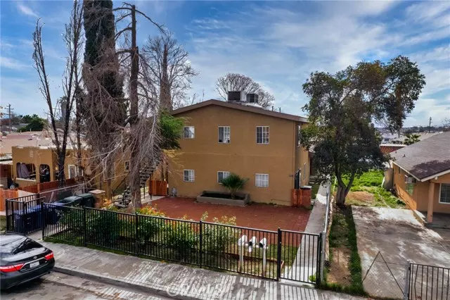 Bakersfield, CA 93305,1717 Quincy