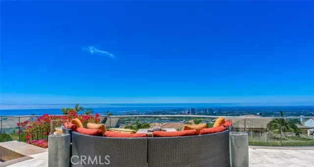 17 Muir Beach CIR, Corona Del Mar, CA 92625