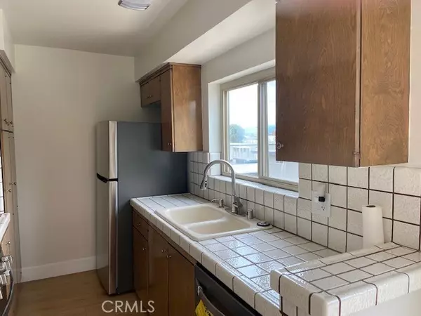 Woodland Hills, CA 91367,6030 Nevada AVE 9